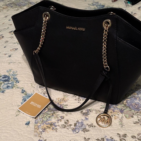 Michael Kors Black Leather Shoulder Bag with Gold Accents - Picture 6 of 8
